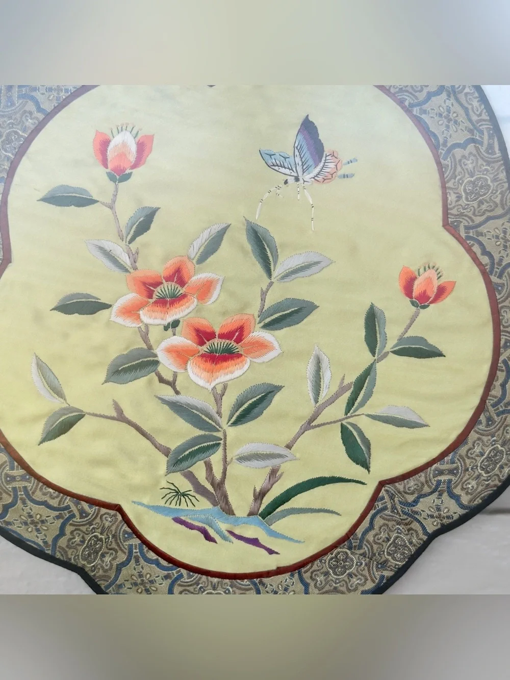 Antique Chinese Hand Embroidered Forbidden Stitch 100% Silk Art Framed Decor